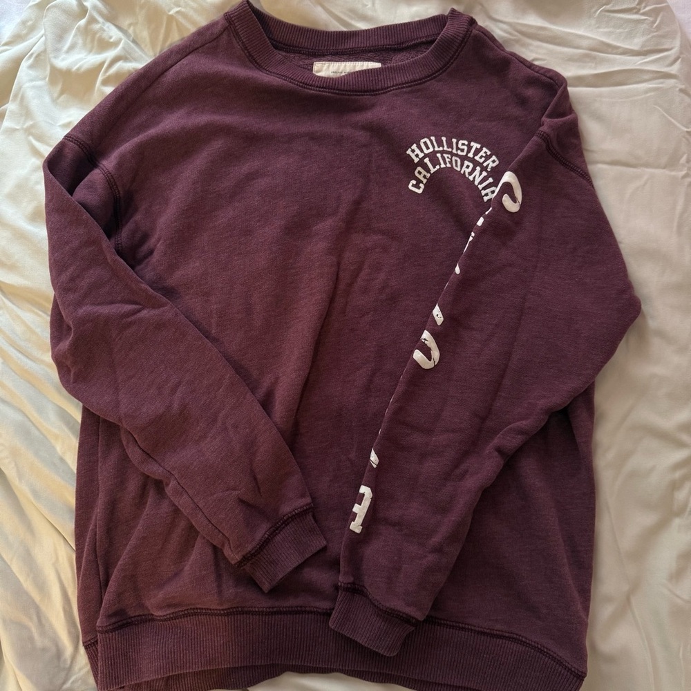 Oversized hollister burgundy crewneck